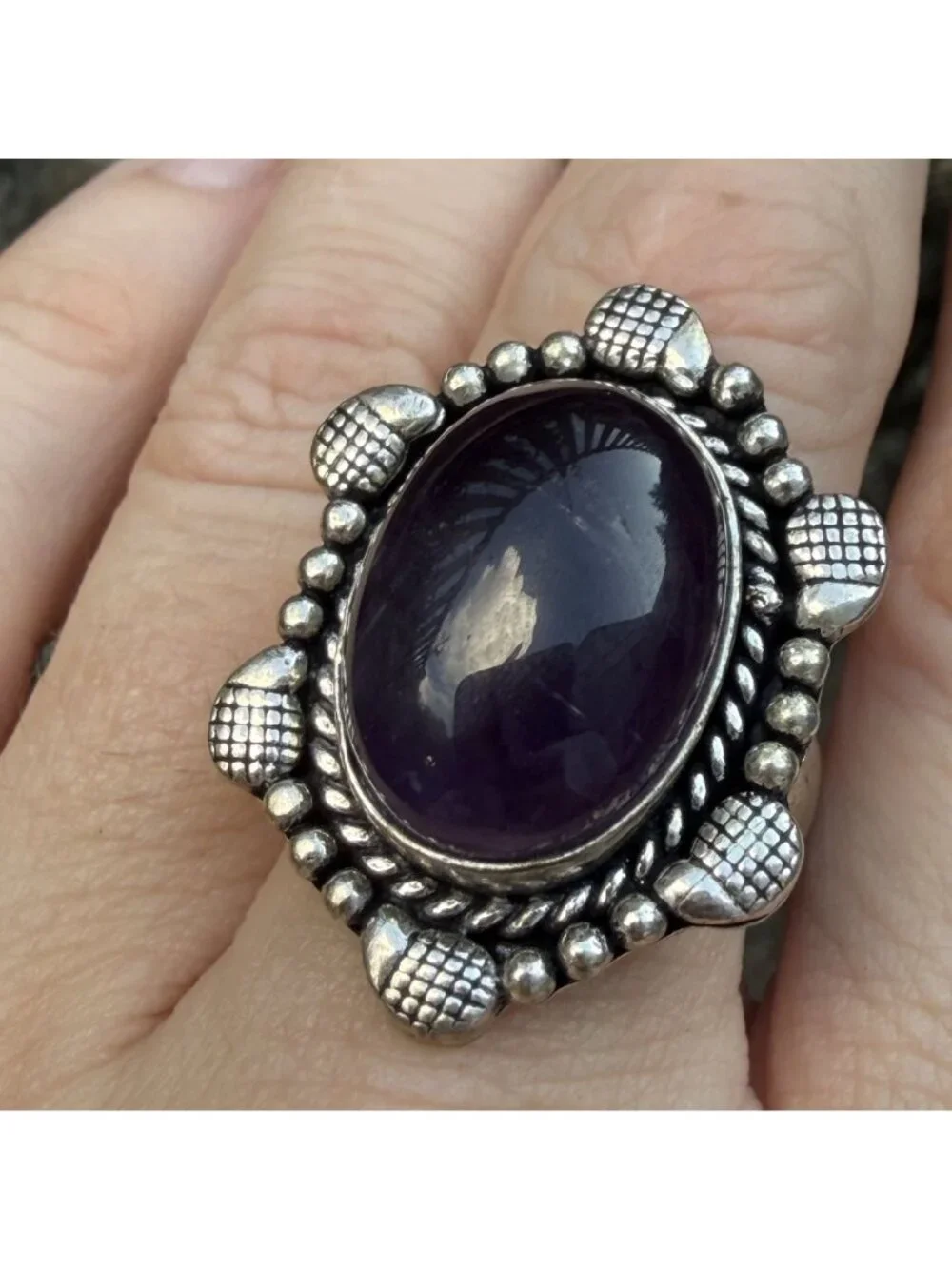 Boho Amethyst Cabochon Statement Ring 8 Silver Tone Beaded Lattice Shield Gothic